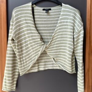 Forever 21 Sweater Top